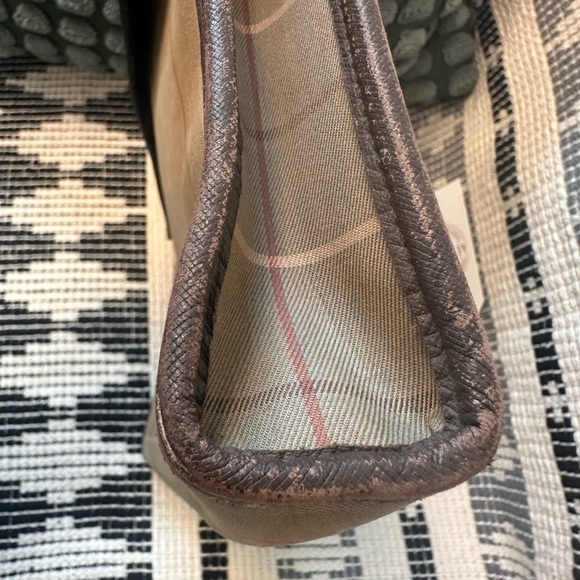 Burberrys brown leather and plaid clutch - Picture 8 of 14